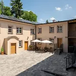 Apartment Platinum 4 *